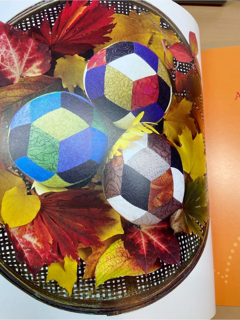 Patchwork Puzzle Balls Book